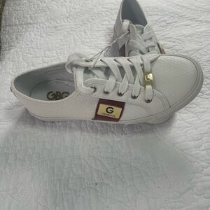 GBG Los Angeles  sneakers